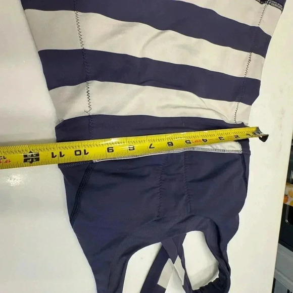 Lululemon sports bra & tank combo racer criss cross back navy & white sz 2 - Picture 5 of 6